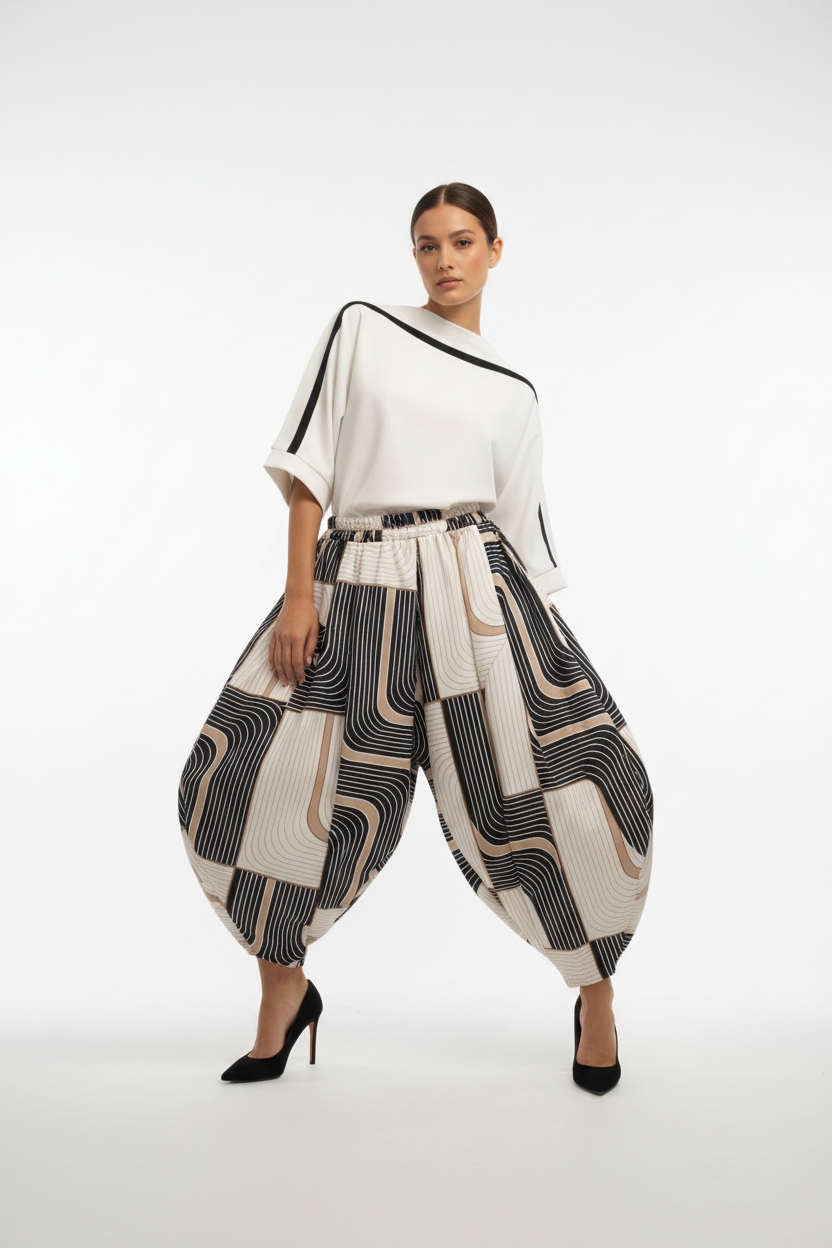 Wide voluminous balloon pants outfit